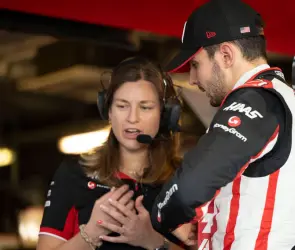 Ella es Laura Müller, la primera ingeniera de carreras en la F1