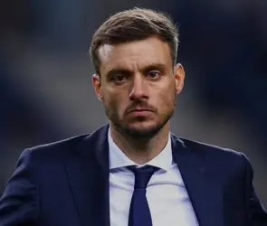 Anselmi manda a callar a la prensa tras críticas sobre su futuro 