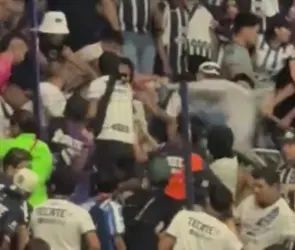 Graban terrible pelea de aficionados en el Rayados vs Santos