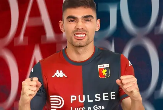 Johan Vásquez podría estar viviendo sus últimos meses en Genoa