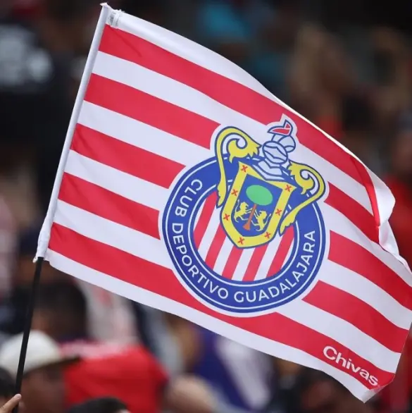 Nuevo técnico de Chivas llegaría gracias a uno de los futbolistas