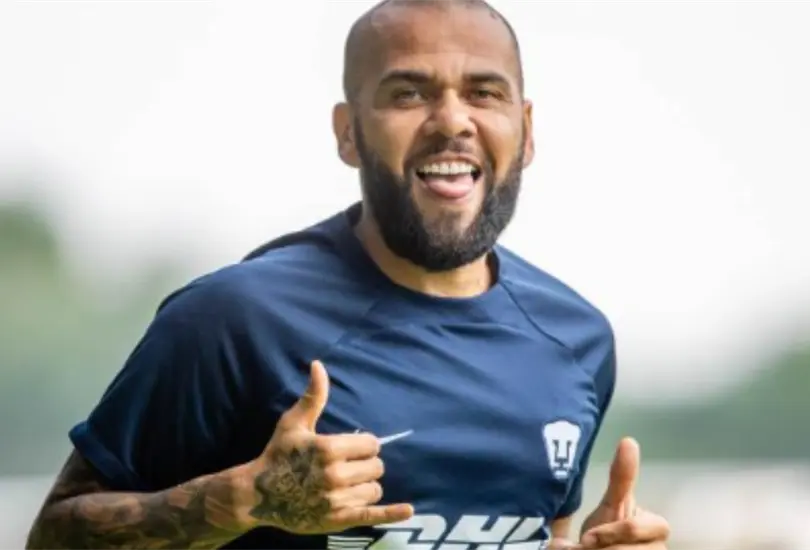 El brasile&ntilde;o busca que Pumas pague por haberlo despedido y difamado