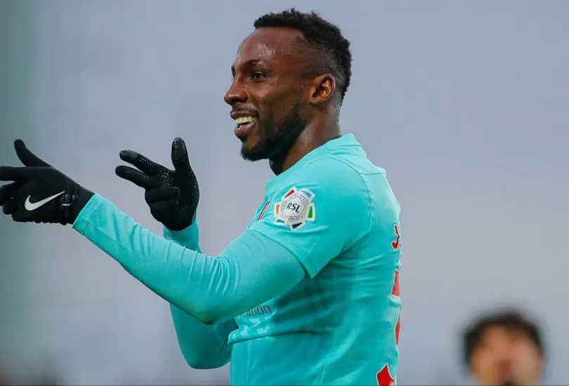 El futbolista sorprendió con su mensaje mediante redes sociales.
