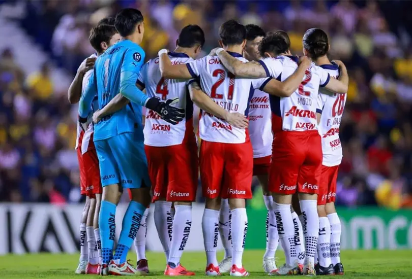 Un jugador de Chivas es se&ntilde;alado por llegar en estado inconveniente a entrenar