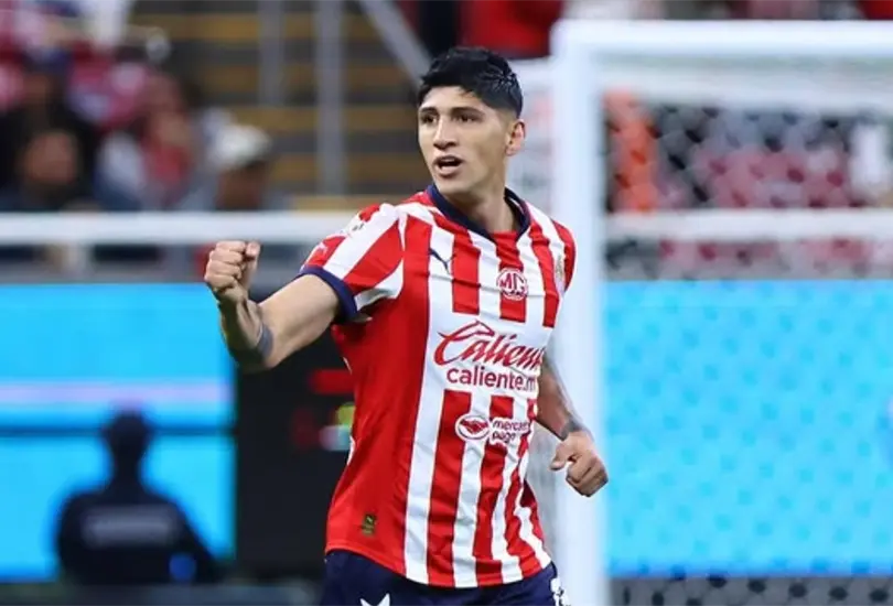 Alan Pulido ha sido se&ntilde;alado por algunas indisciplinas desde su regreso a Chivas