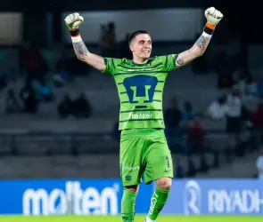 La razón por la que Alex Padilla juega en Pumas pese a sus errores