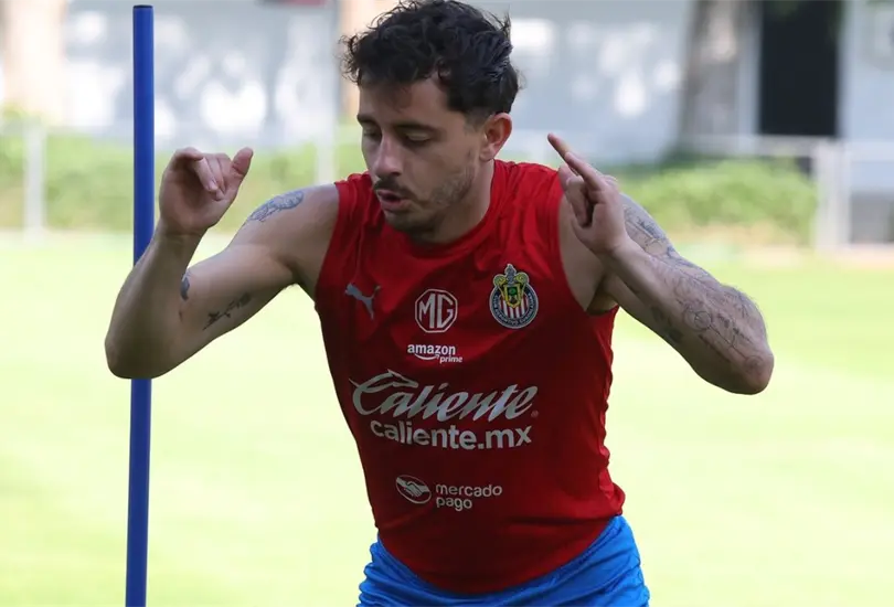 Alan Mozo hizo un berrinche en plena cancha del Estadio Jalisco