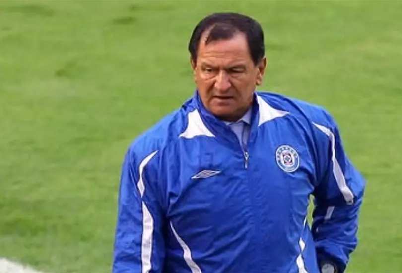 Ojitos Meza regresa a los banquillos Ojitos Meza regresa a los banquillos