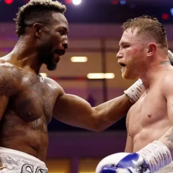 William Scull responde a las críticas de Canelo Álvarez