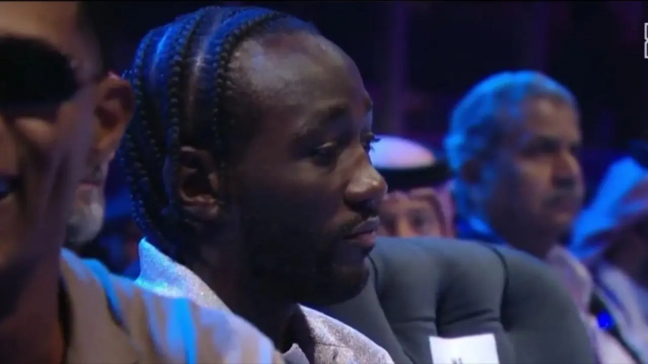 Incluso Terence Crawford se mostró aburrido.
