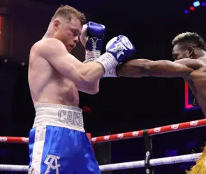 El vergonzoso récord que alcanzó pelea del Canelo Álvarez vs Scull