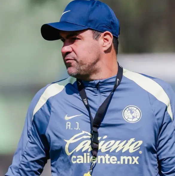 André Jardine se olvida de León y lanza advertencia a Cruz Azul