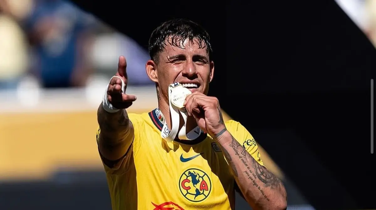 Otro más que estaba pendiente de sus posteos era Cristian 'Chicote' Calderón.