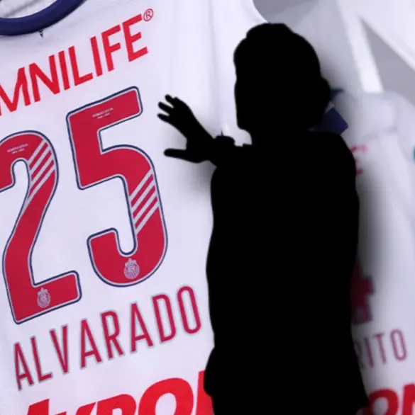 El inesperado técnico que analiza llegar a Chivas