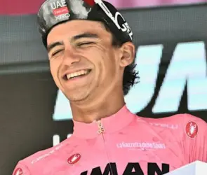 Isaac del Toro, el mexicano líder en el Giro de Italia 2025