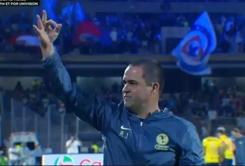 Andr&eacute; Jardine habl&oacute; sobre su pol&eacute;mico gesto