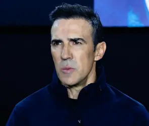 Cruz Azul: Vicente S&aacute;nchez le tira fuerte dardo a Nicol&aacute;s Larcam&oacute;n