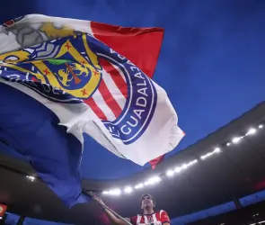 Periodista argentino se burla de Chivas por contratar a Gabriel Milito