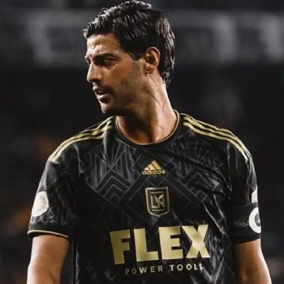 Carlos Vela anuncia su retiro con emotivo video