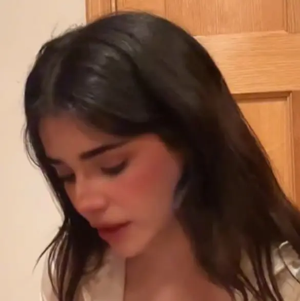 Alana Flores explica la verdad detrás de su presunta foto filtrada