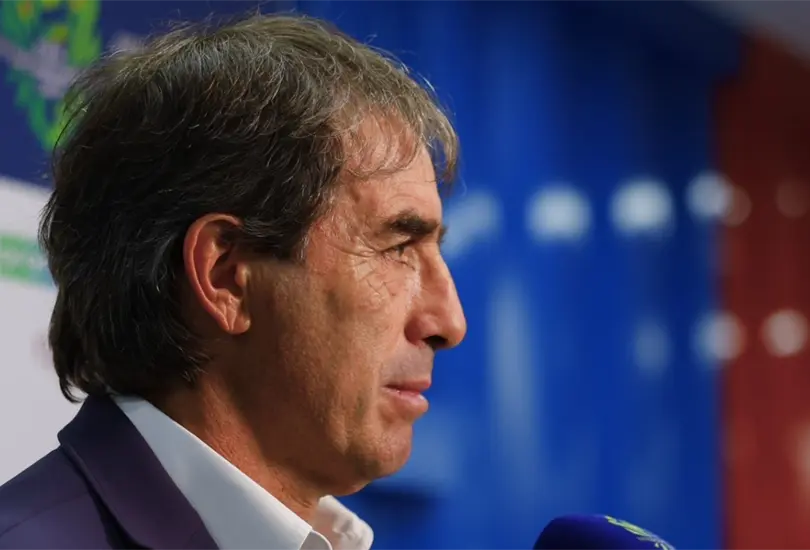 Guillermo Almada est&aacute; separado de los Tuzos