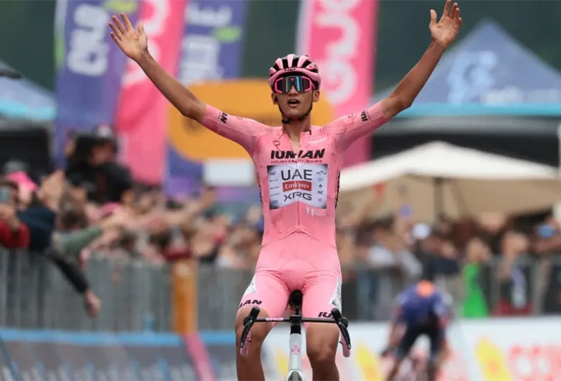 Isaac del Toro mantiene la maglia rosa en el Giro de Italia 2025 Isaac del Toro mantiene la maglia rosa en el Giro de Italia 2025