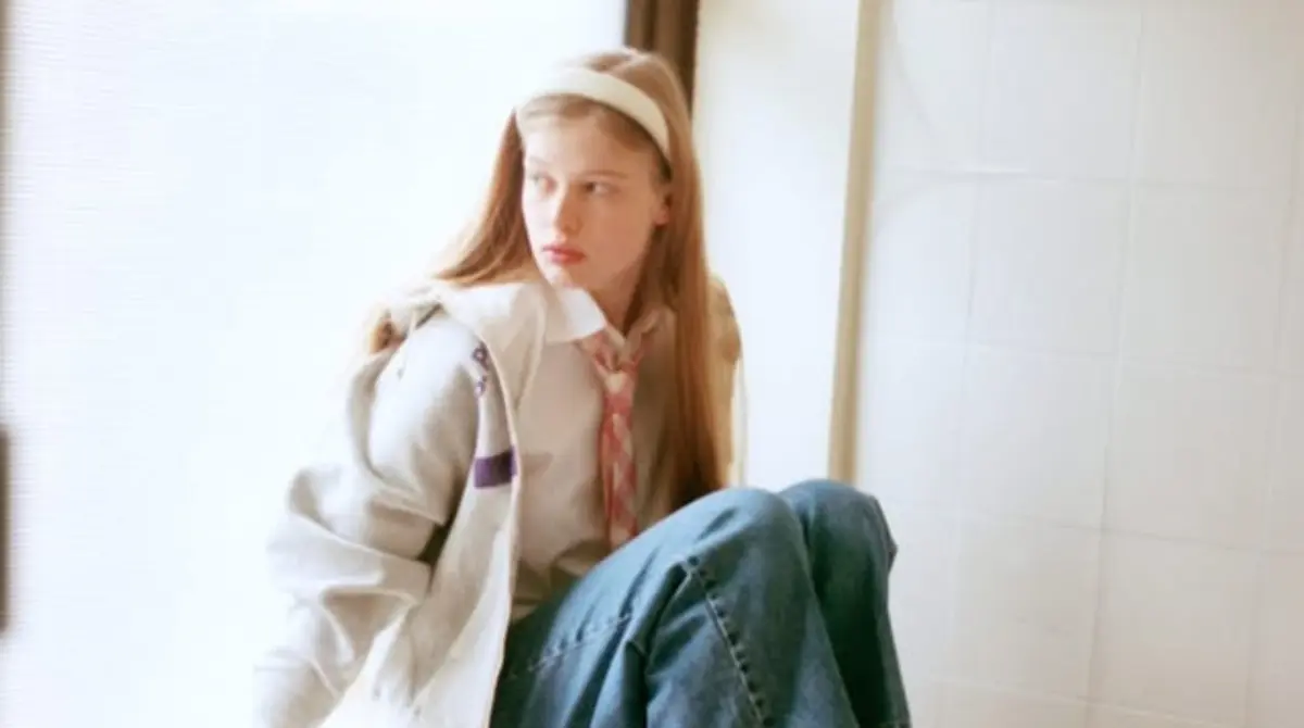 Dentro del mundo de las redes sociales es conocida por ser la hija mayor de Elon Musk y Justine Musk.