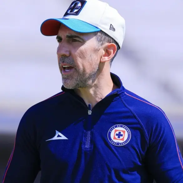 Vicente Sánchez tendría equipo tras su inminente salida de Cruz Azul