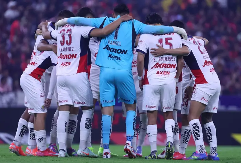 Una figura de Chivas est&aacute; muy cerca de abandonar su lugar en el equipo