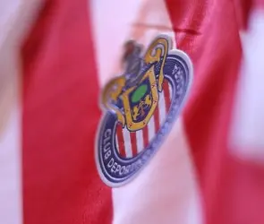 Los bombazos que planea Chivas para el Apertura 2025