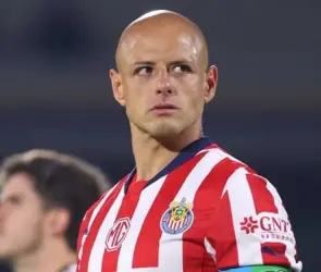 Chivas echaría a Chicharito pese a compromiso con el equipo