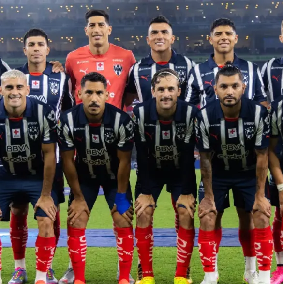 Denuncian a estrella de Rayados por querer regalos de agencia