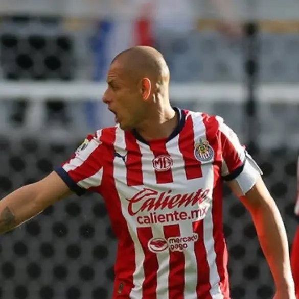 La promesa de Chicharito a Chivas para el Apertura 2025