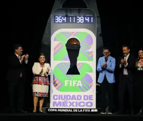 Afición se burla del reloj de la CDMX para el Mundial 2026