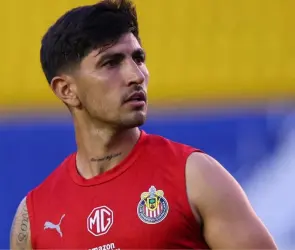 Acusan al Pocho Guzmán de hacer gesto de desprecio hacia Chivas