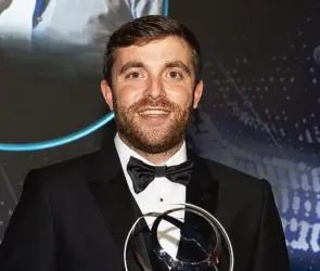 Exhiben perfil de Fabrizio Romano en app de citas