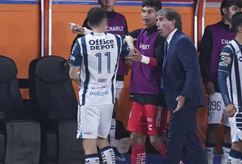 Oussama Idrissi parece disfrutar la ausencia de Guillermo Almada