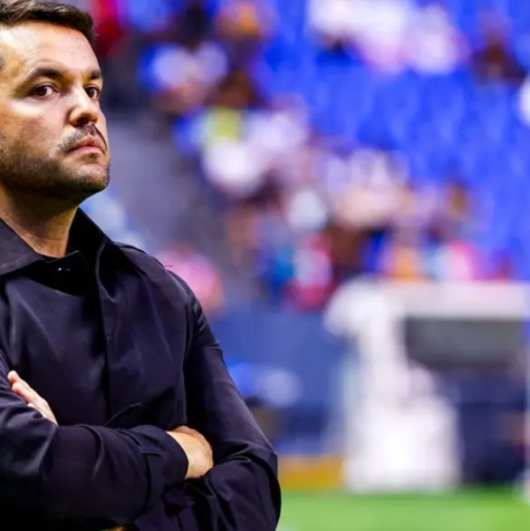 Nicolás Larcamón y su primer movimiento polémico al llegar a Cruz Azul