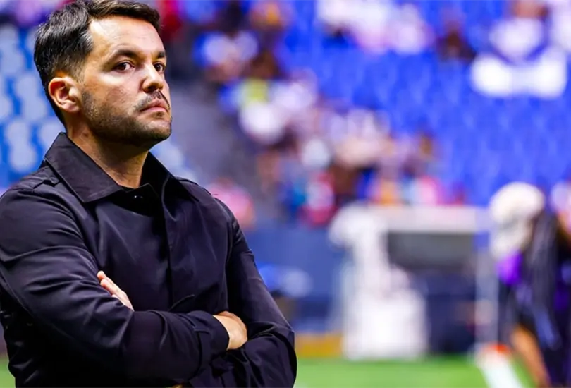 Nicolás Larcamón rechazó una petición de la directiva de Cruz Azul Nicolás Larcamón rechazó una petición de la directiva de Cruz Azul