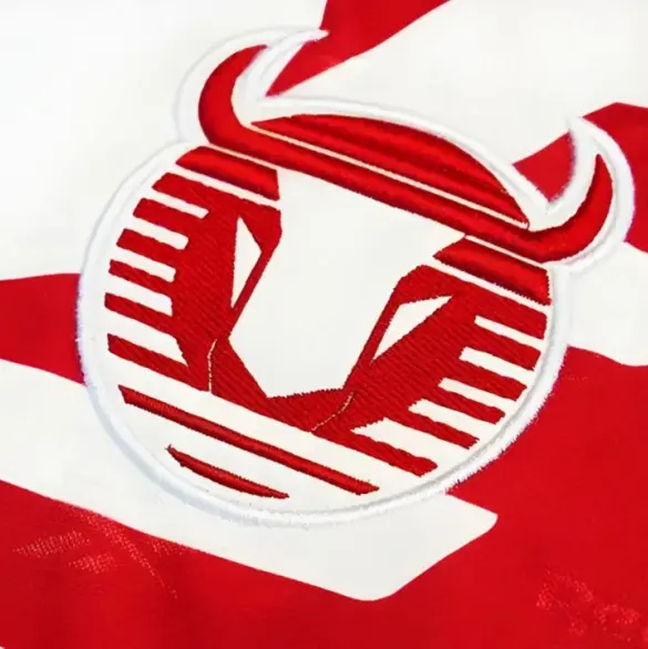 Toros Neza está de regreso de la mano de Reebok