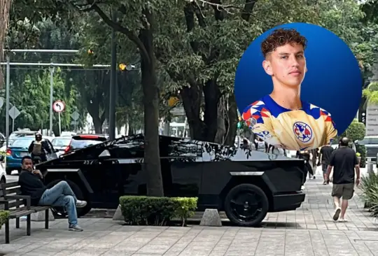 Lichnovsky fue exhibido con su Cybertruck Lichnovsky fue exhibido con su Cybertruck