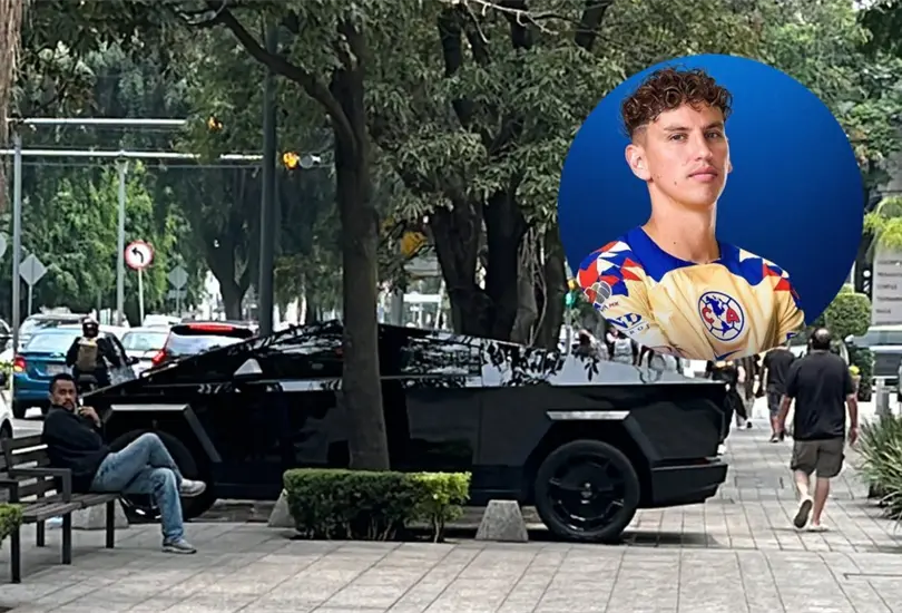 Lichnovsky fue exhibido con su Cybertruck