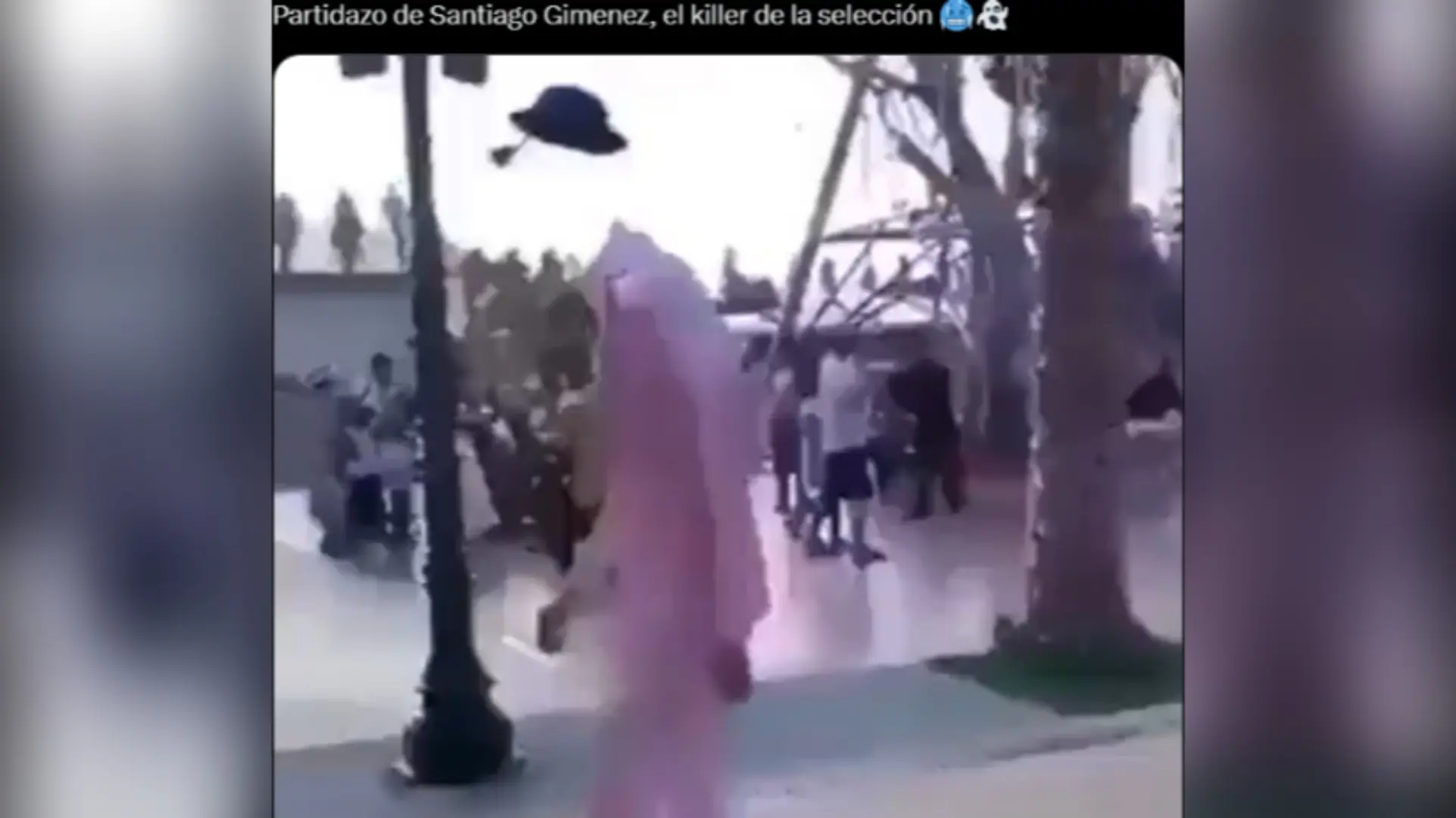 Entre los jugadores señalados también estuvo Santiago Giménez.