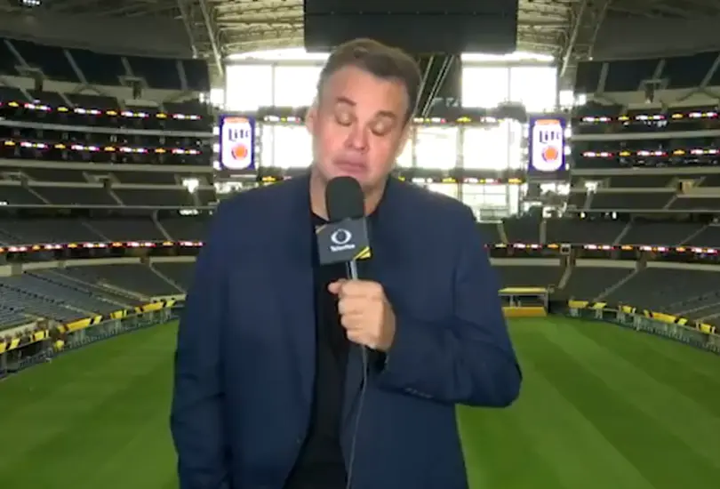Muchos aficionados se fueron en contra de David Faitelson, luego de que criticara la transmisión de Christian Martinoli y Luis García. Muchos aficionados se fueron en contra de David Faitelson, luego de que criticara la transmisión de Christian Martinoli y Luis García.