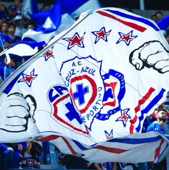 Cruz Azul cambia de escudo para el Apertura 2025