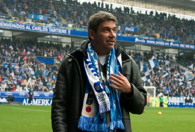 Arturo Elías Ayub es parte de la historia del Real Oviedo Arturo Elías Ayub es parte de la historia del Real Oviedo