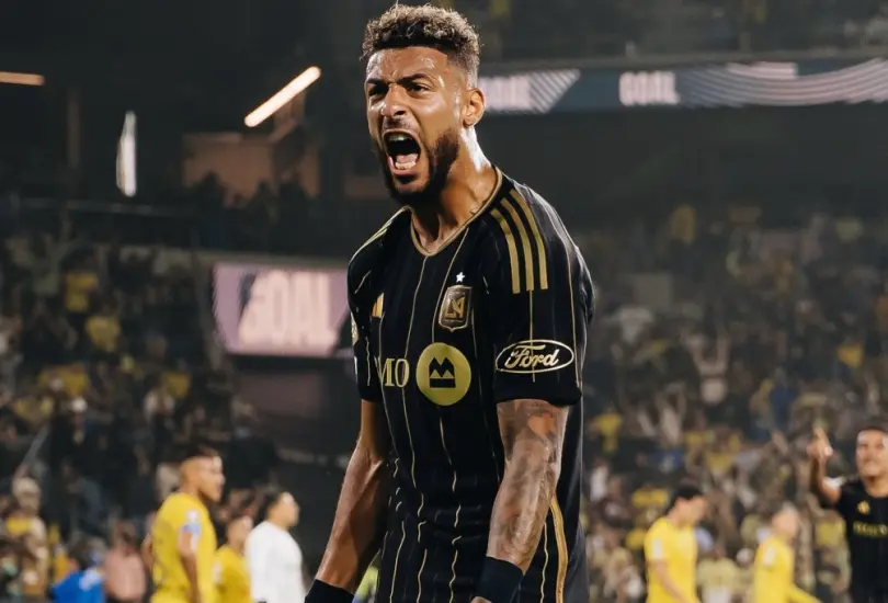 Denis Bouanga sigue sonando para América Denis Bouanga sigue sonando para América