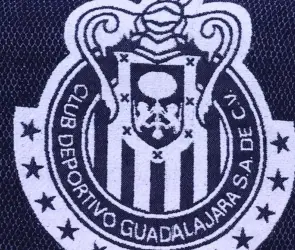 Filtran polémico jersey de Chivas para festejar el Mundial 2026