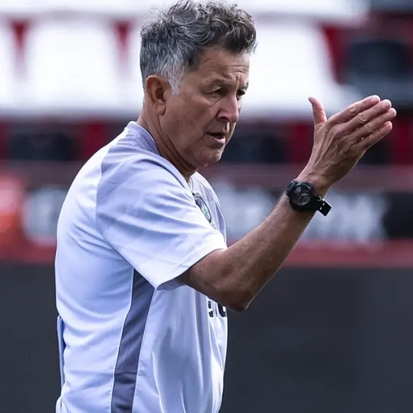 Juan Carlos Osorio exhibe humillación de Chivas