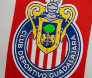 El futbolista que Chivas usará para conseguir su bombazo